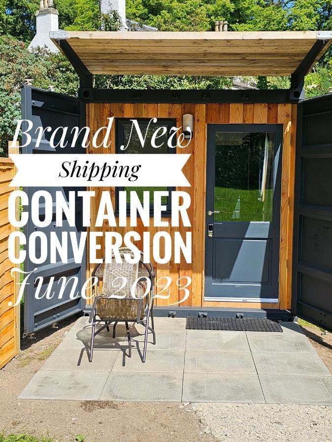 A Unique Experience In A Converted Shipping Containers, Glamness Is Adults Only Inverness Pokoj fotografie